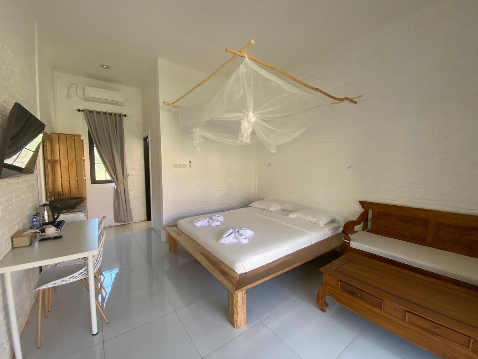Pasir Putih Resort & Resto Maluk Kültér fotó