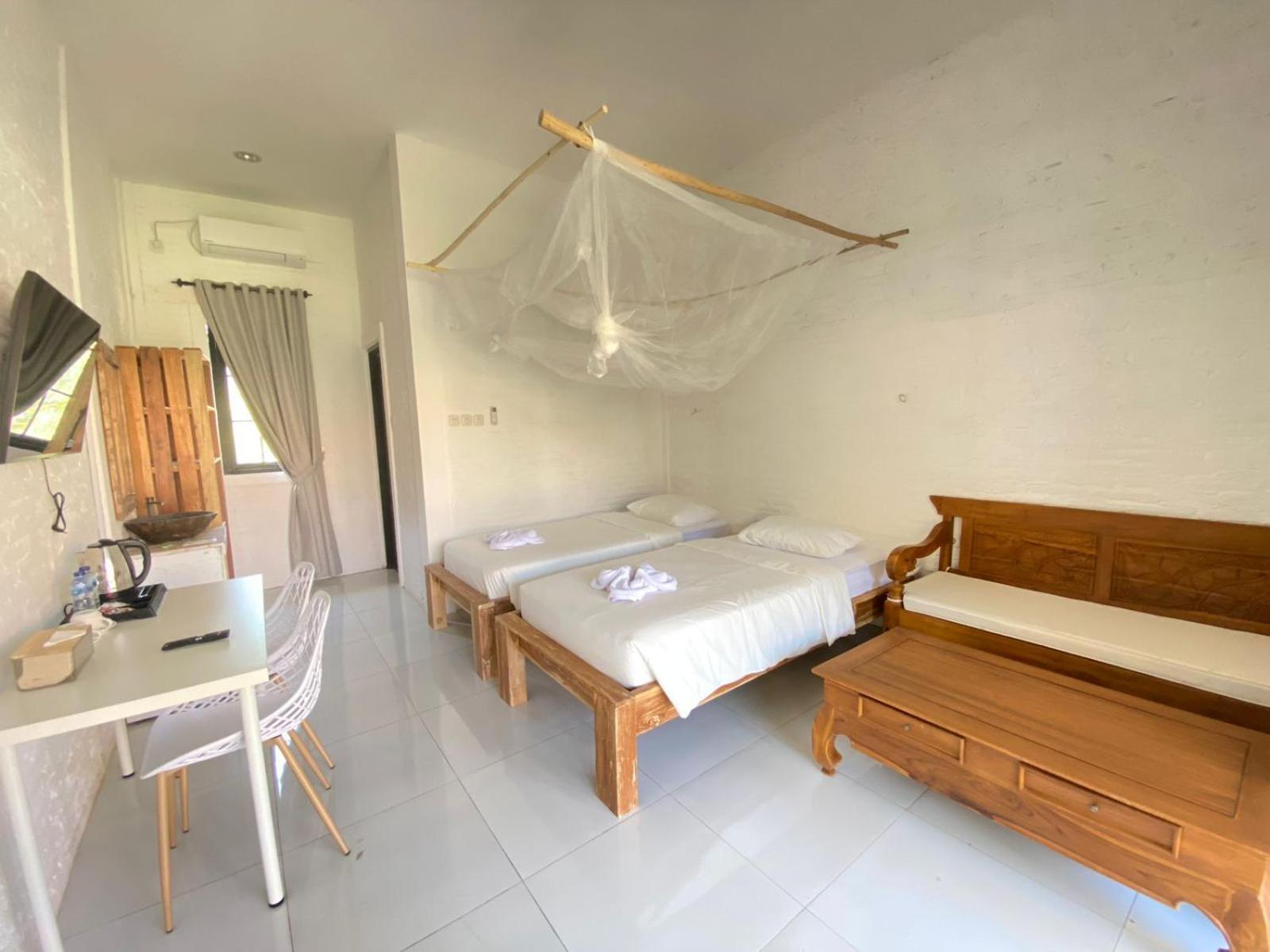 Pasir Putih Resort & Resto Maluk Kültér fotó